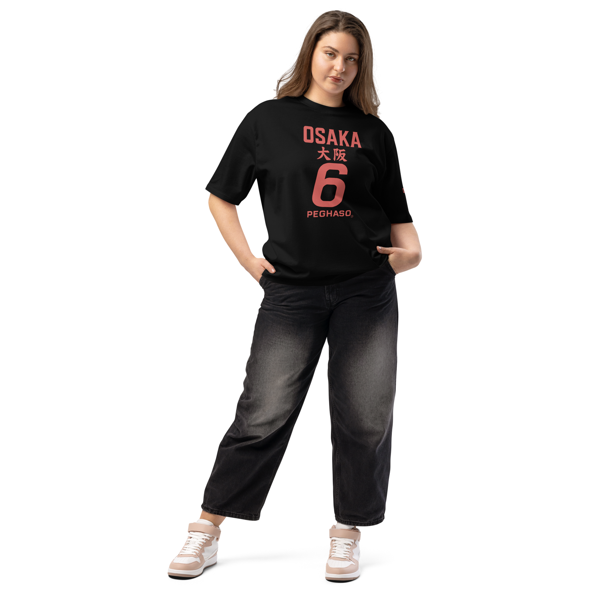 camiseta oversize unisex "OSAKA 6" negra mujer con estampado gráfico