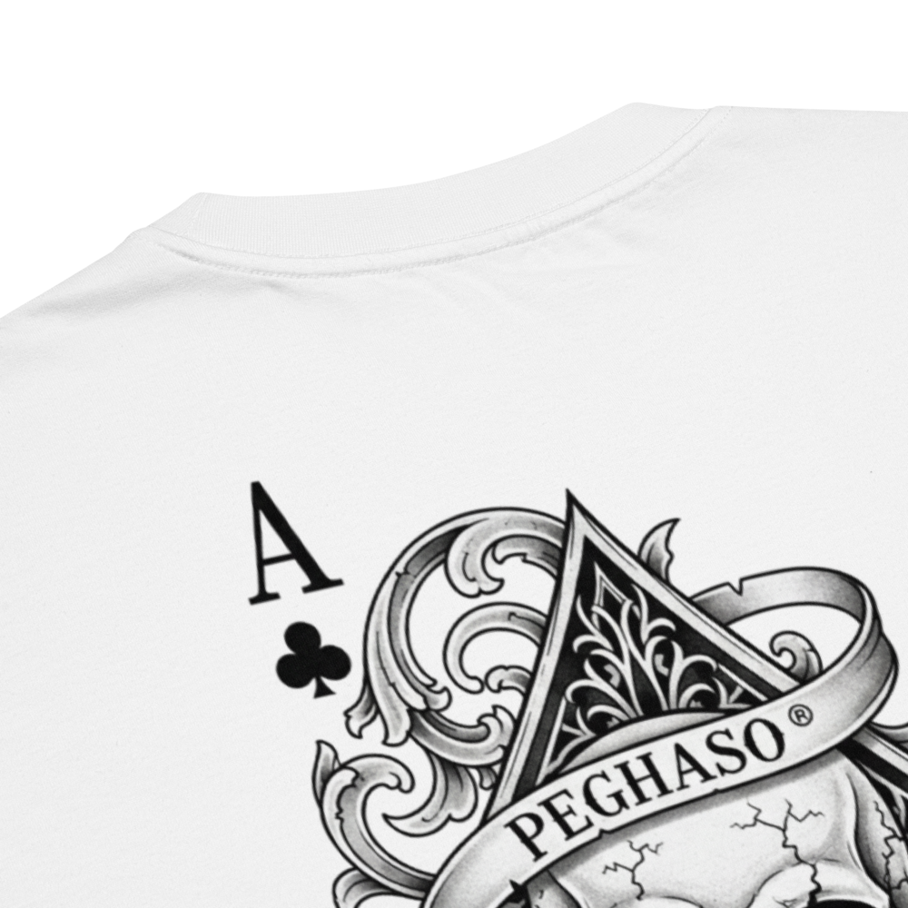 Espalda de la camiseta oversize PEGHASO® "Ace of Spades" en color blanco, con estampado grande de un As de Picas con cráneo y el logo de la marca.