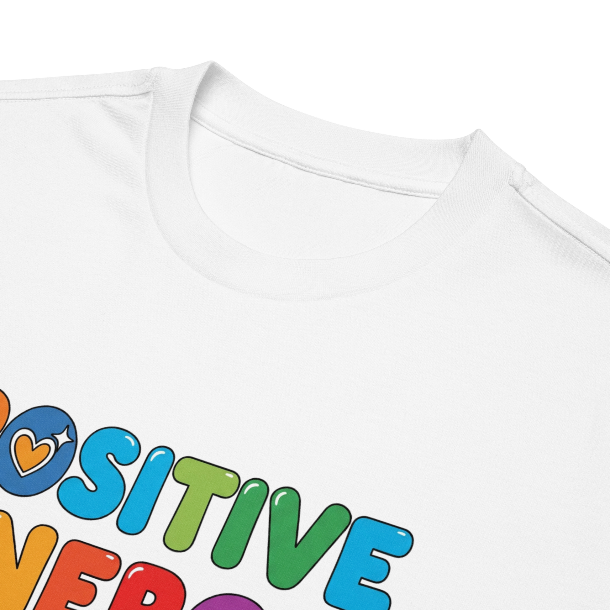 ESTAMPADO COLOR camiseta PEGHASO® POSITIVE ENERGY blanca oversize, estilo streetwear.