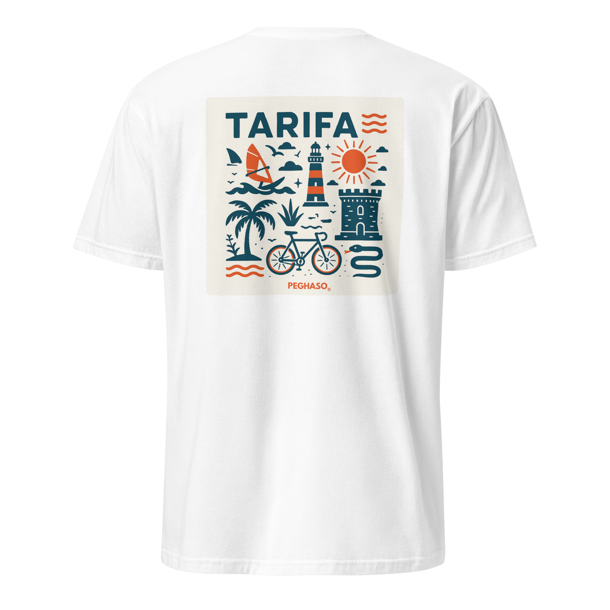 Camiseta unisex blanca PEGHASO® TARIFA oversize de manga corta, con diseño trasero de olas y faro de Tarifa, ideal para surfistas.