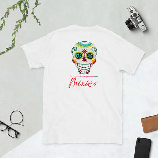 Camiseta blanca de México con diseño de calavera estilo Día de Muertos premium.