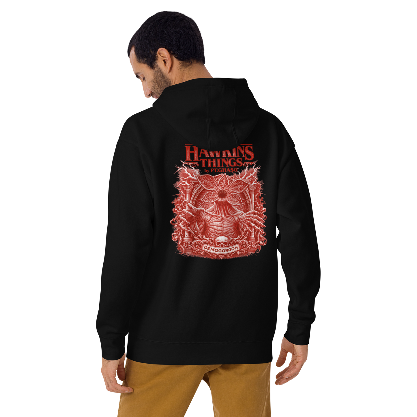 Look urbano con la sudadera negra del monstruo Demogorgon de la colección Hawkins Things. ropa Stranger things