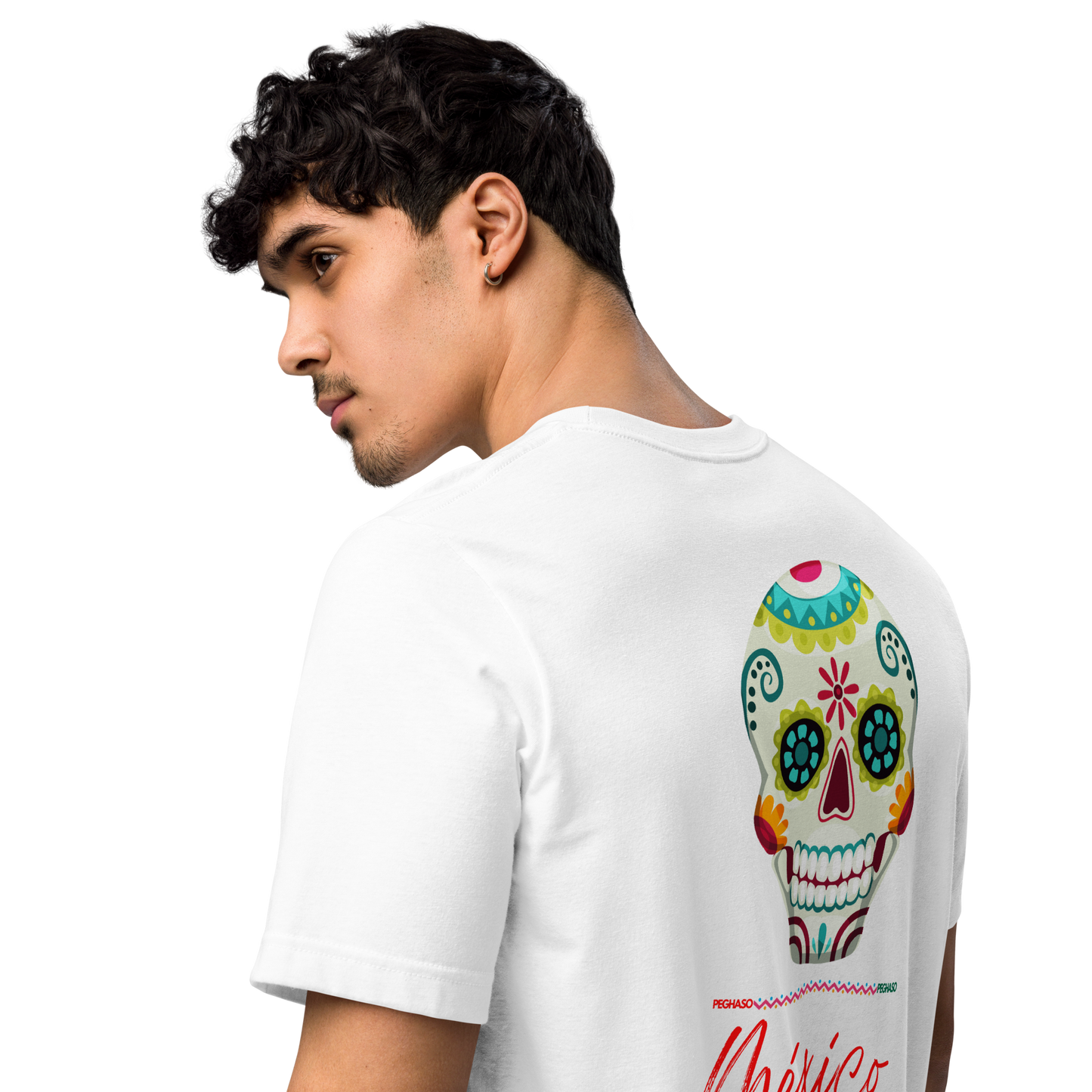 Detalle del tejido de algodón hilado en anillos de la camiseta mexicana  calavera mx . PEGHASO.