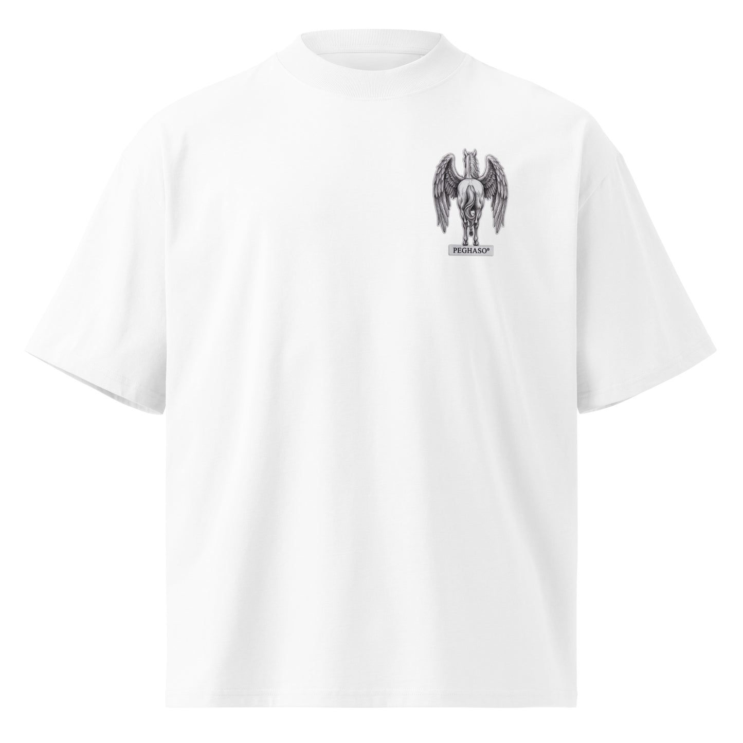 moda-urbana-lujo-camiseta-blanca-oversize-minimalista-peghaso