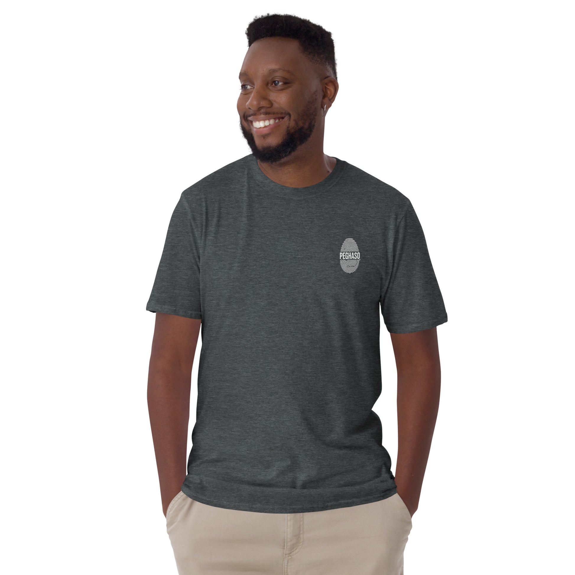Camiseta hombre gris sport PEGHASO® HUELLA  de manga corta, con diseño de huella dactilar y logo, estilo streetwear.