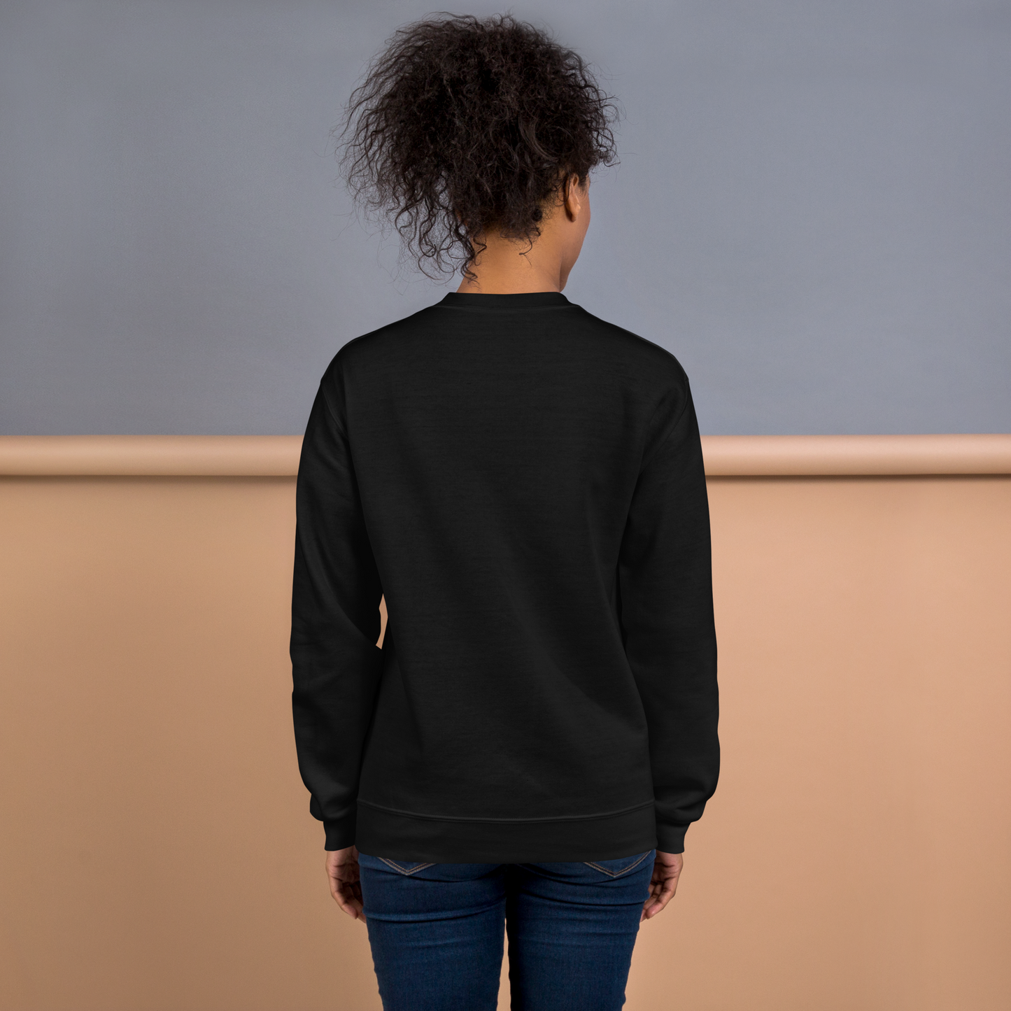 Sudadera negra Max's Flight colección Hawking Things marca PEGHASO inspirada en STRENGER THINGS. SUDADERA STRANGER THINGS MAX