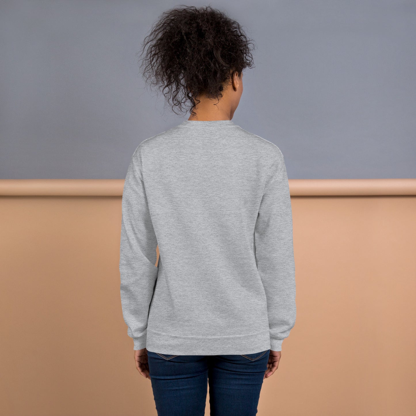 Prenda sudadera gris blanca premium 011 Once Eleven Stranger things de la colección Hawkins Things by PEGHASO.