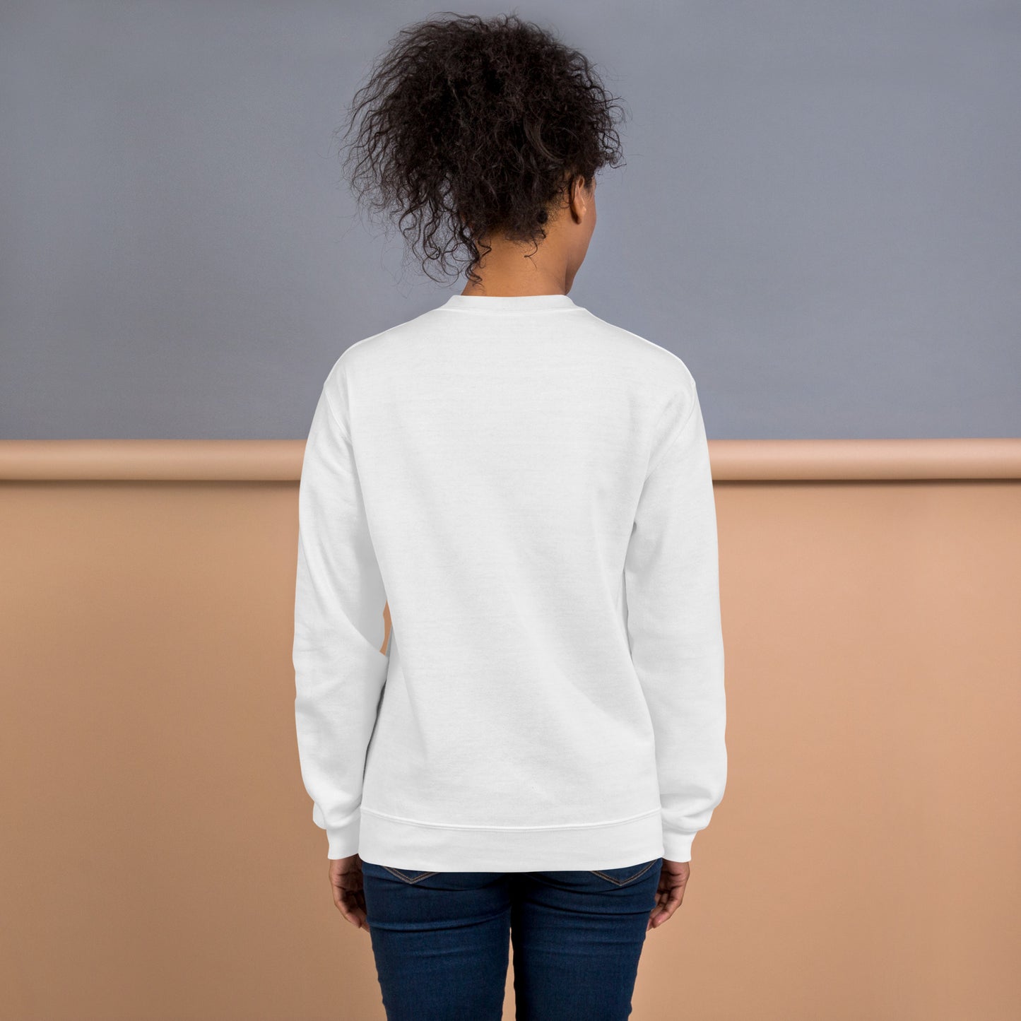 Prenda sudadera gris blanca premium 011 Once Eleven Stranger things de la colección Hawkins Things by PEGHASO.