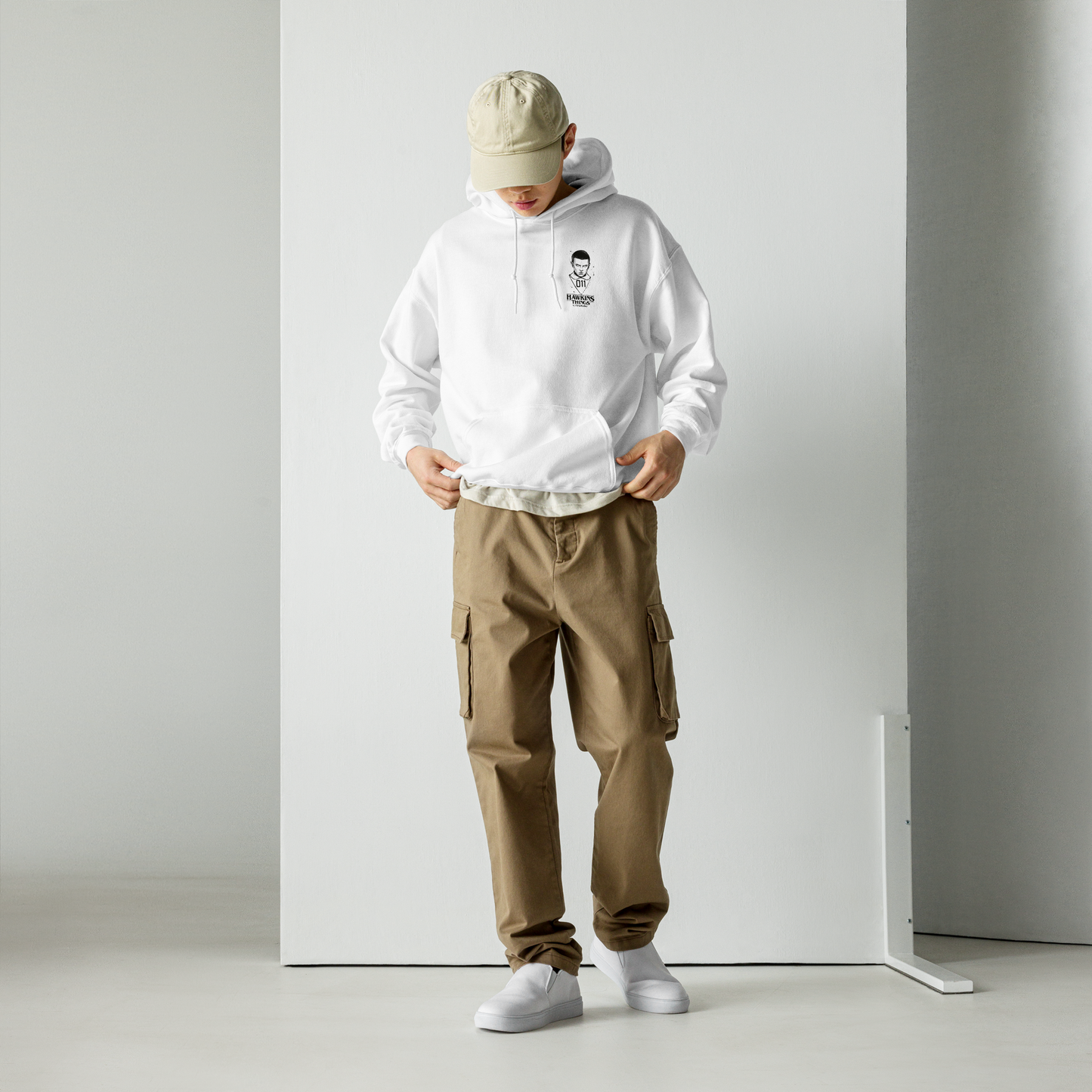 Sudadera con capucha blanca 011 de Once Stranger Things colección Hawkins Things PEGHASO