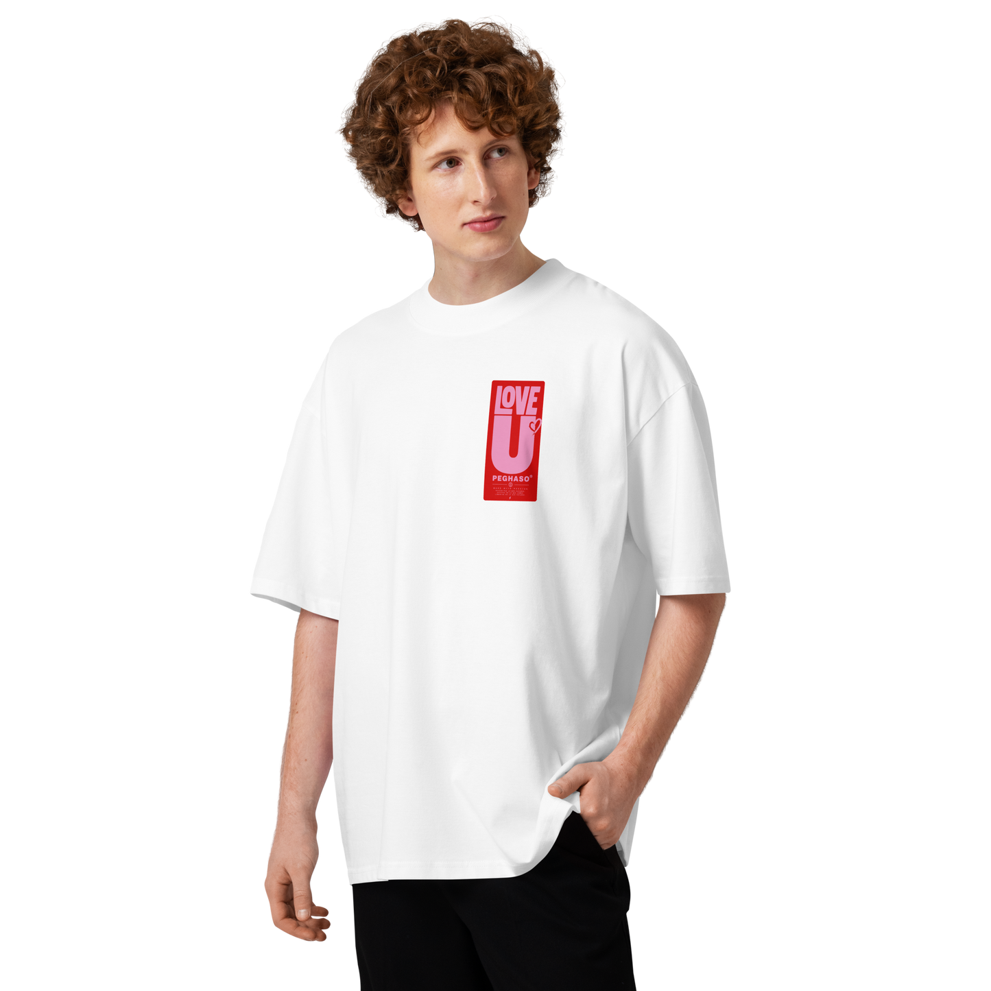 Camiseta Oversize "I LOVE U" de PEGHASO - Diseño Gráfico Exclusivo