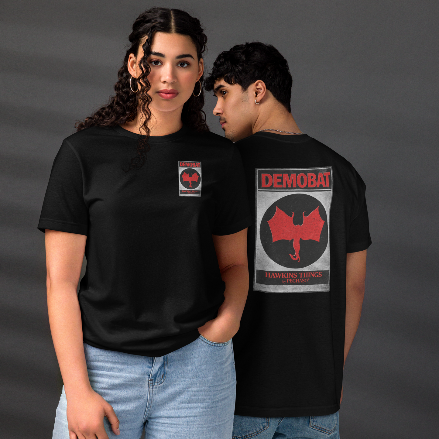 Camiseta DEMOBAT - Colección Hawkins Things | Peghaso®